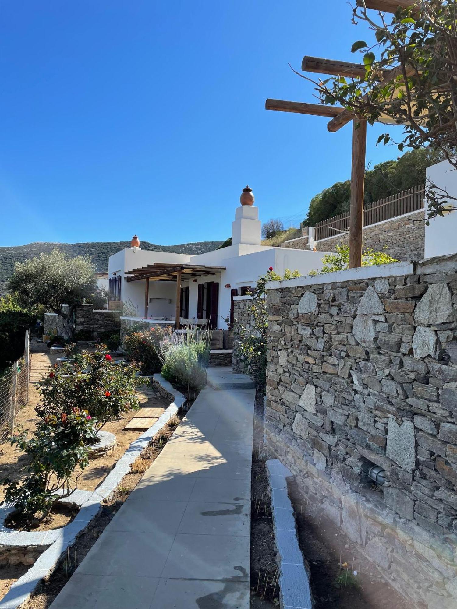Mirsini In Sifnos Βαθύ