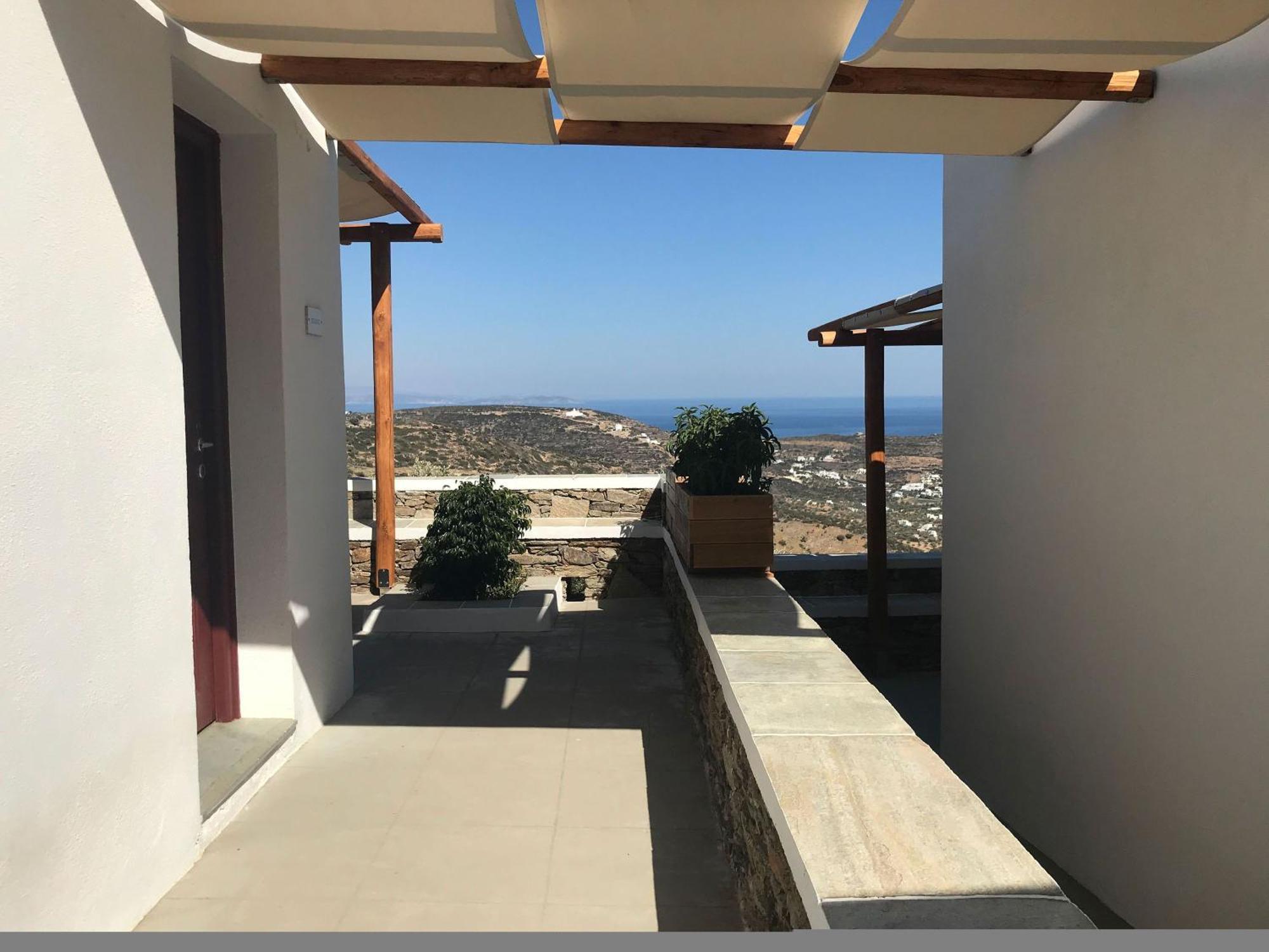Mirsini In Sifnos * Βαθύ